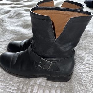 Frye Harness Boots Natalie Engineer Black Leather Moto Short Buckle Ankle SZ 9.5